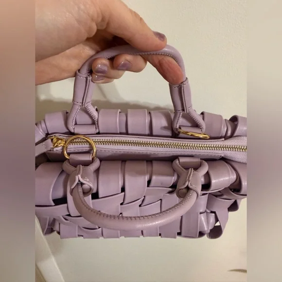 Stylish Woven Handbag in Light Purple Anthropologie Lindy bag - Picture 5 of 7
